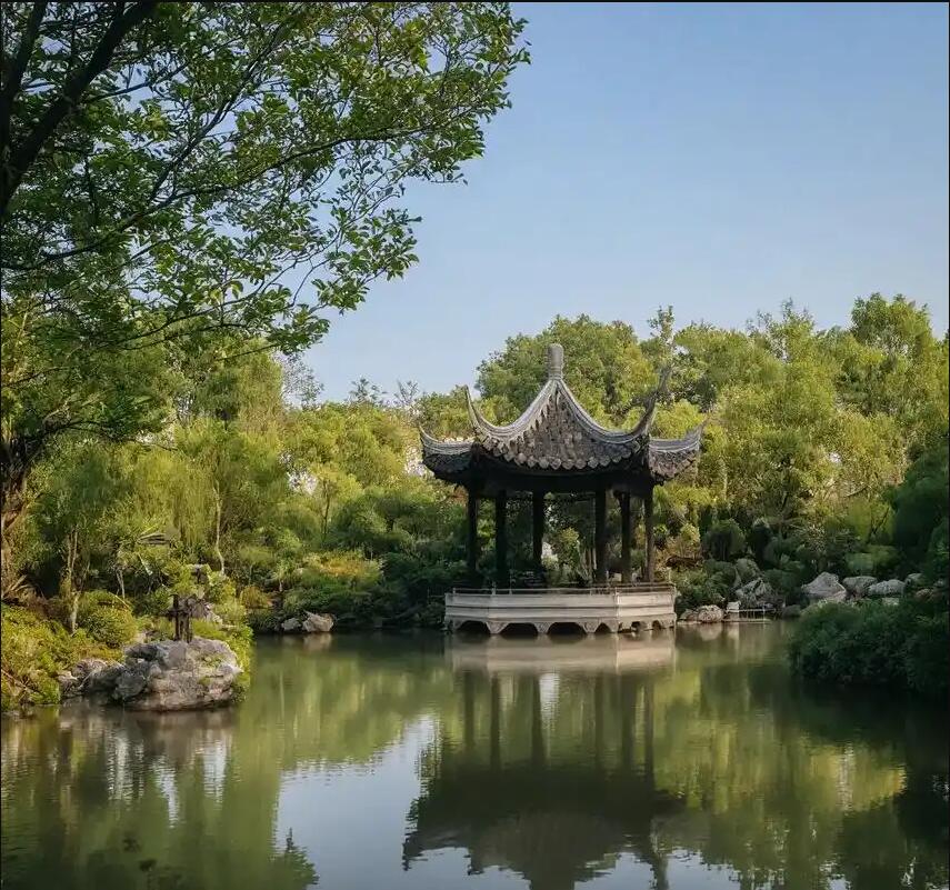 平顶山歪斜餐饮有限公司